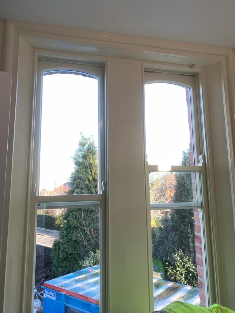 Sash window